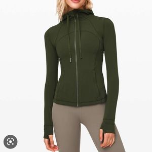 LuLu Hooded define jacket NuLu. Size 6. Like new!